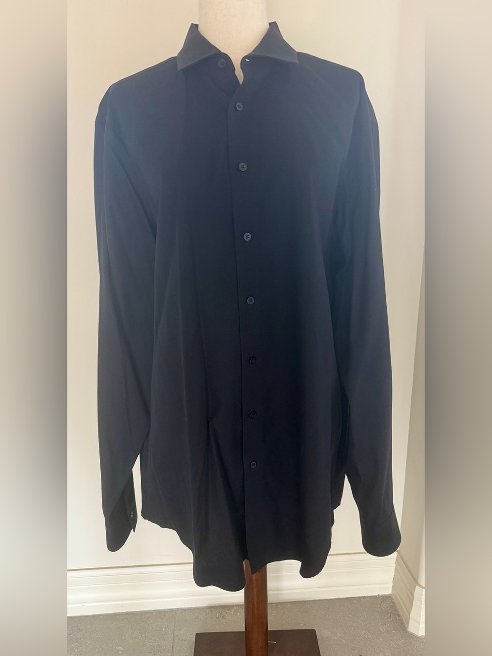 Calvin Klein Men’s Black Slim Fit Non Iron Dress Shirt 17 34-35